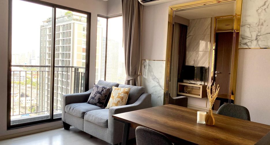 Condo en alquiler de 2 habitaciones en Huai Khwang, Bangkok