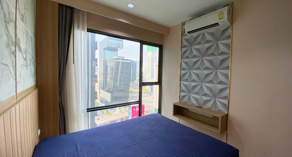 Condo en alquiler de 2 habitaciones en Huai Khwang, Bangkok