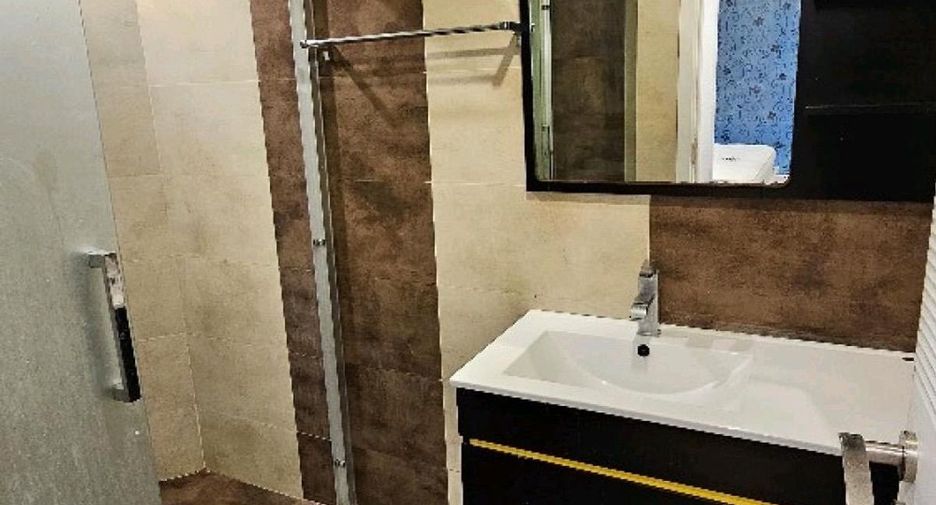 Condo en alquiler de 2 habitaciones en Chatuchak, Bangkok