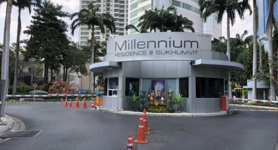 For rent 2 bedrooms condo in Khlong Toei, Bangkok
