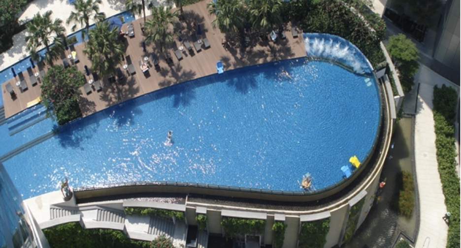 For rent 2 bedrooms condo in Khlong Toei, Bangkok