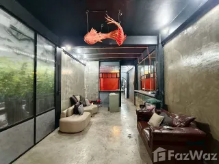 Casa adosada en alquiler de 5 habitaciones en Sathon, Bangkok