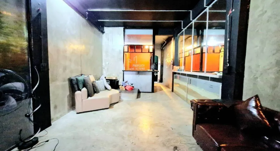 Reihenhaus zur Miete mit 5 Zimmer in Sathon, Bangkok