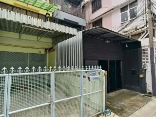 Casa adosada en alquiler de 5 habitaciones en Sathon, Bangkok