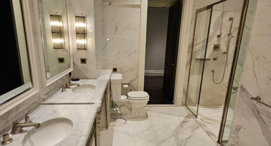 For rent 3 ベッドルーム condo in Pathum Wan, Bangkok