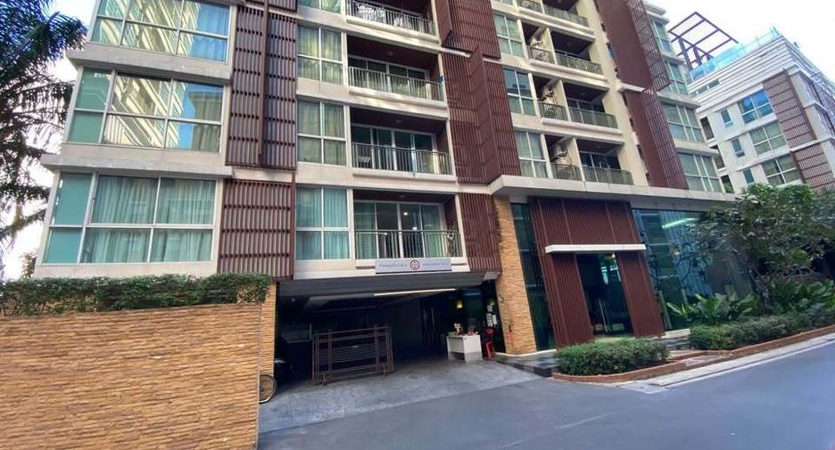 À louer 2 chambres condo à Pathum Wan, Bangkok