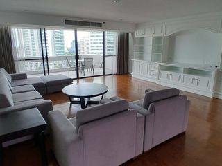 Wohnung zur Miete mit 3 Zimmer in Khlong Toei, Bangkok