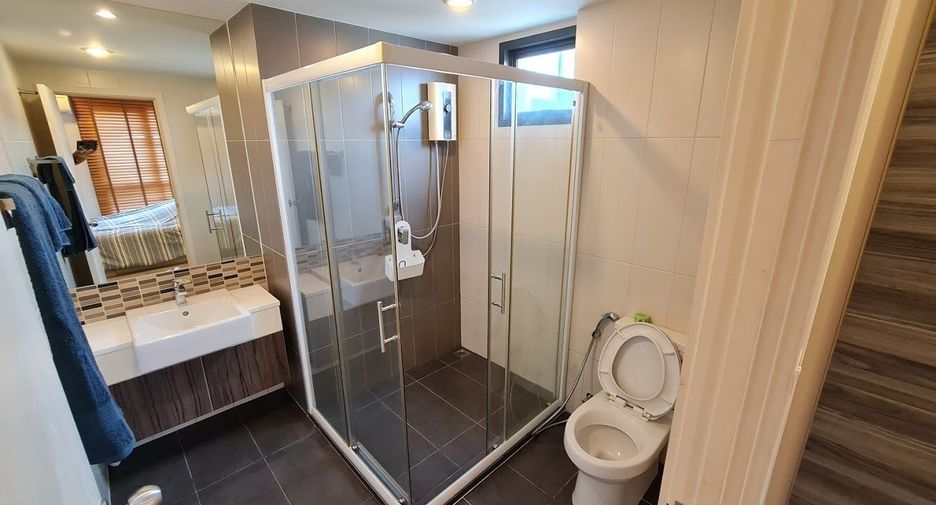 For rent 1 bed condo in Phaya Thai, Bangkok