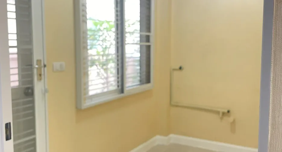 For sale and for rent 3 bedrooms house in Mueang Nonthaburi, Nonthaburi
