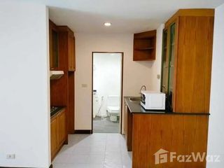 For rent 1 bed condo in Yan Nawa, Bangkok