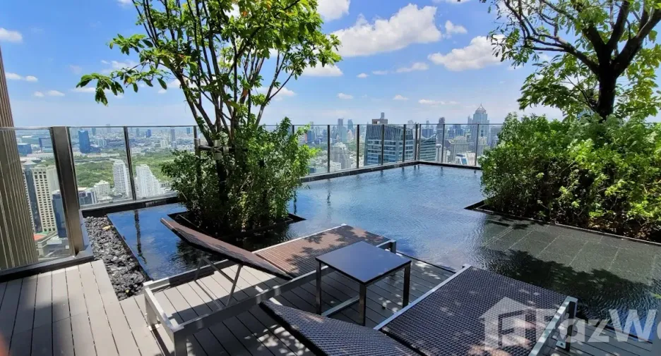 For rent 2 bedrooms condo in Watthana, Bangkok