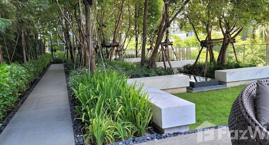 For rent 2 bedrooms condo in Watthana, Bangkok