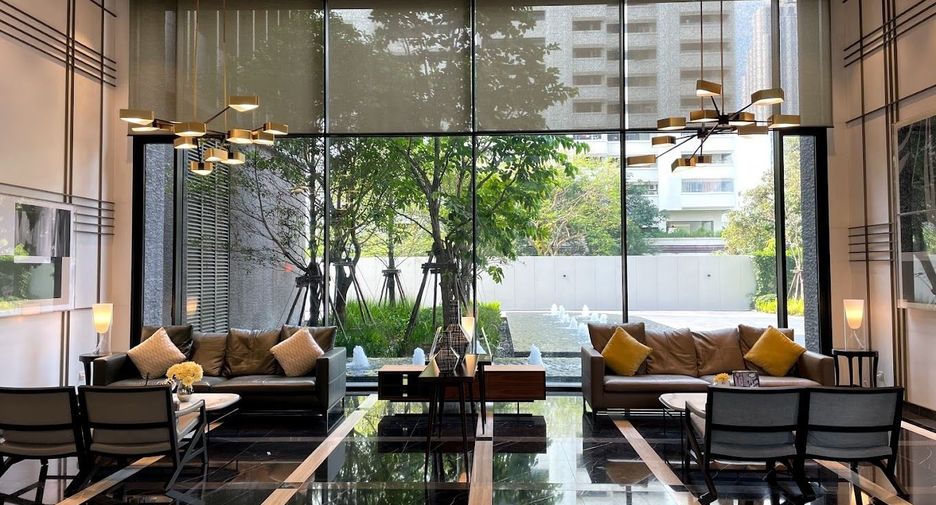 For rent 2 bedrooms condo in Watthana, Bangkok