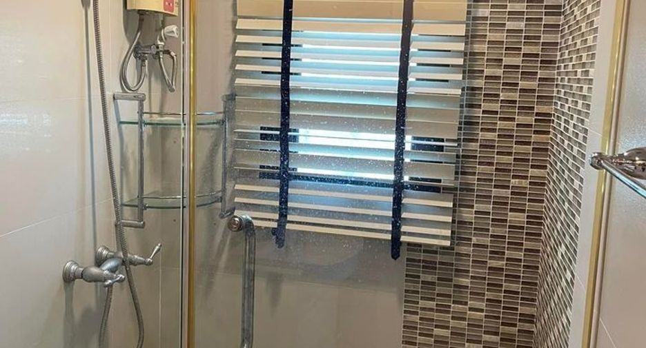 For rent 2 bedrooms condo in Phaya Thai, Bangkok