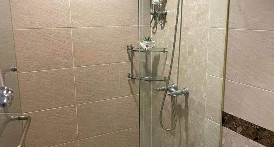 For rent 2 bedrooms condo in Phaya Thai, Bangkok