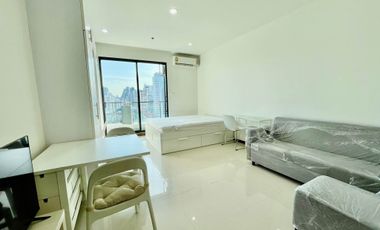 À louer studio condo à Watthana, Bangkok