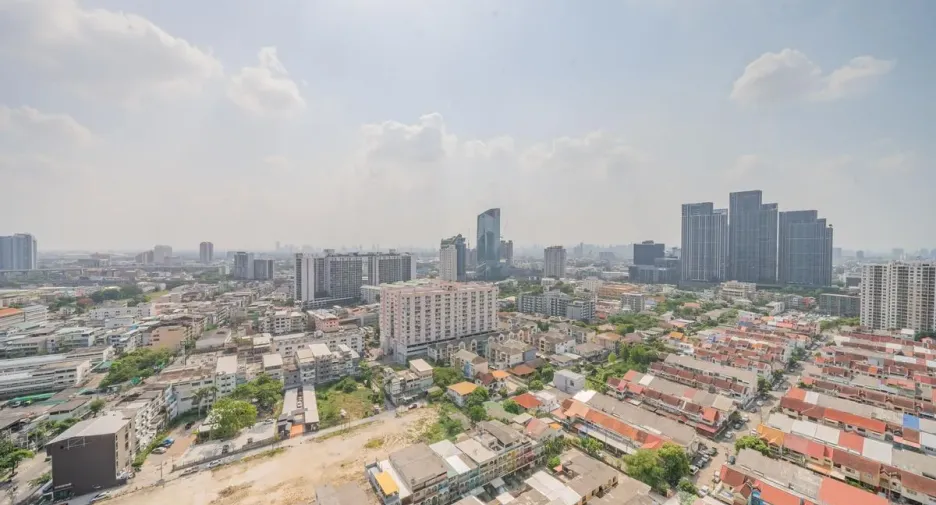 For rent studio condo in Bang Na, Bangkok