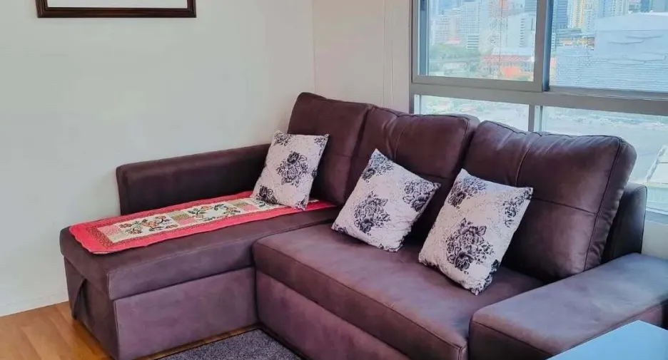 For rent 1 bed condo in Huai Khwang, Bangkok