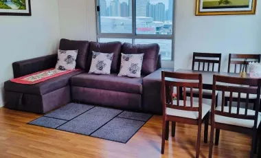 Condo en alquiler de 1 habitaciones en Huai Khwang, Bangkok