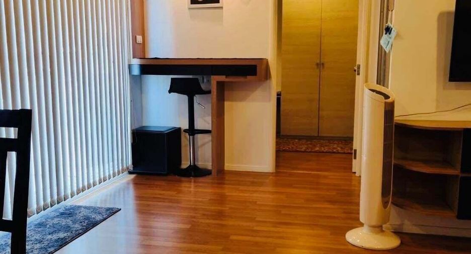 For rent 1 bed condo in Huai Khwang, Bangkok