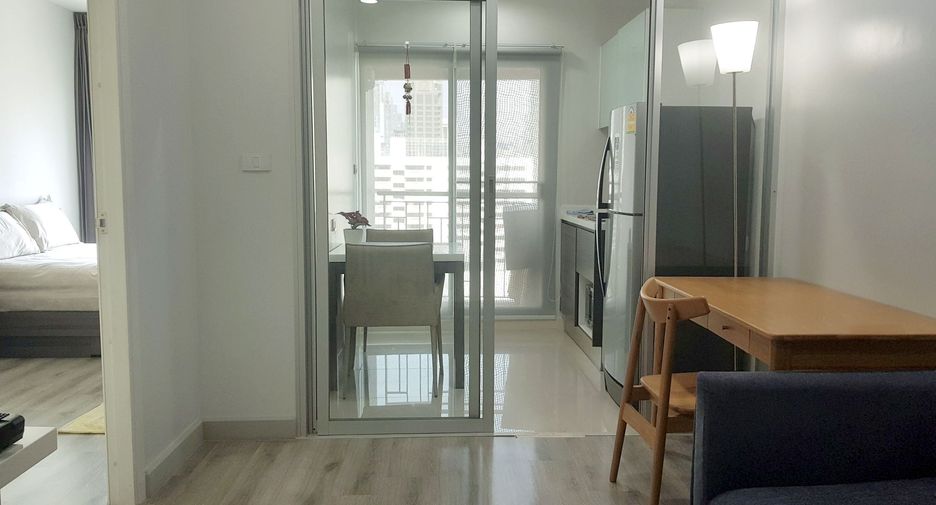 Condo en alquiler de 1 habitaciones en Sathon, Bangkok