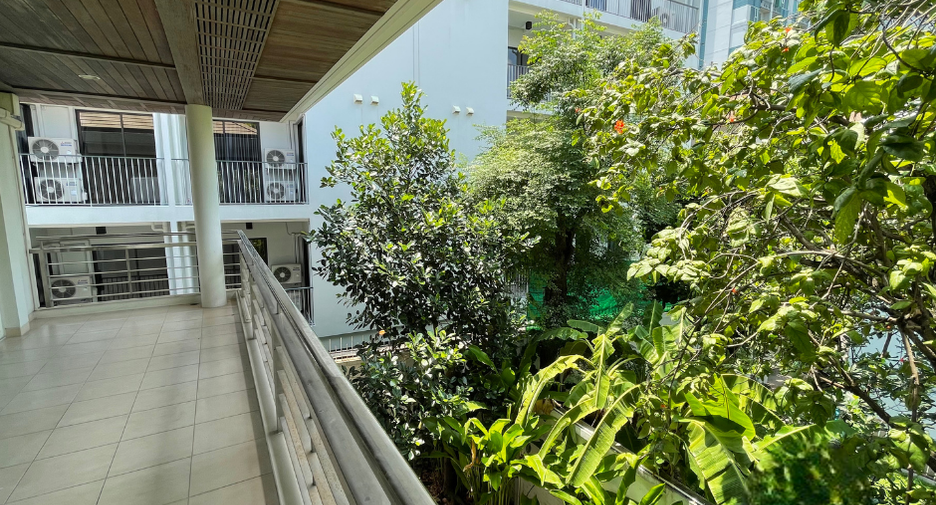 Casa en alquiler de 5 habitaciones en Watthana, Bangkok