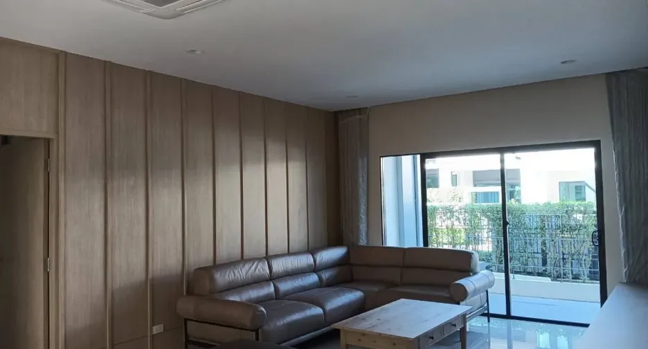 For sale 5 bedrooms house in Lam Luk Ka, Pathum Thani