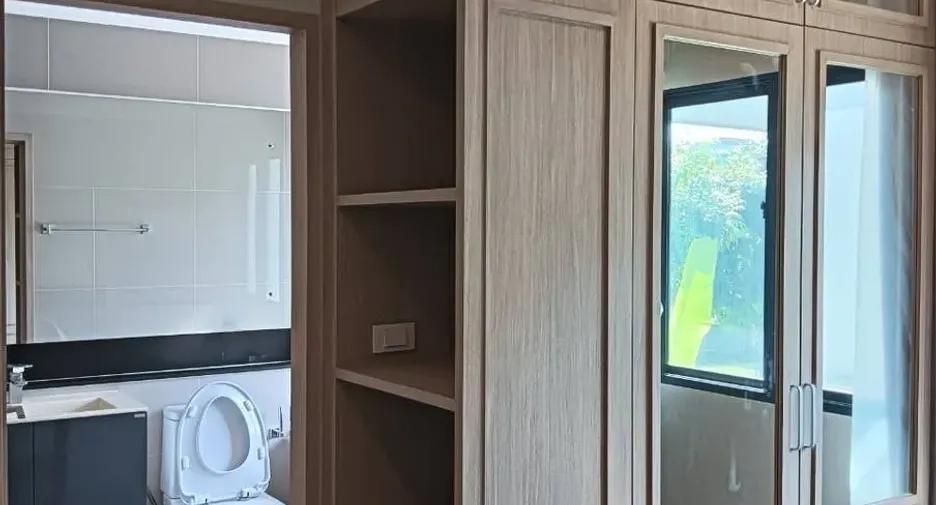 For sale 5 bedrooms house in Lam Luk Ka, Pathum Thani