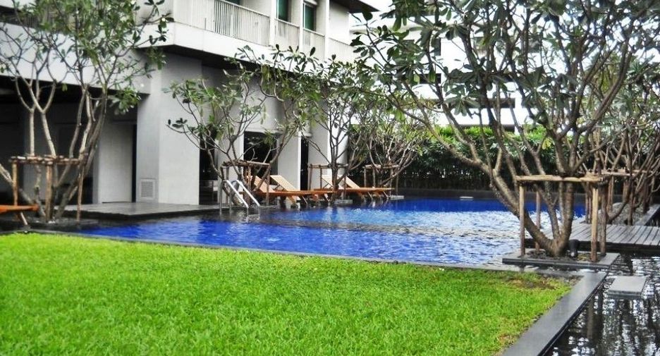For rent 2 ベッドルーム condo in Watthana, Bangkok