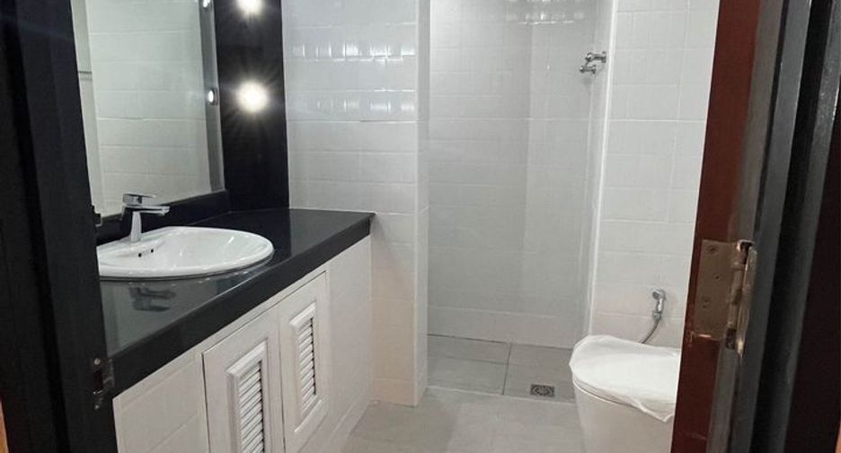 For rent 1 bed condo in Bang Na, Bangkok