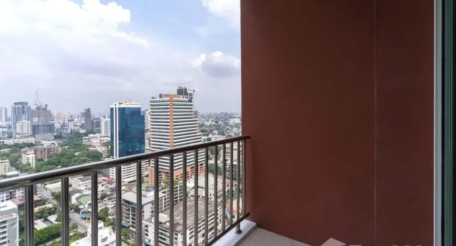 For rent 2 bedrooms condo in Khlong Toei, Bangkok