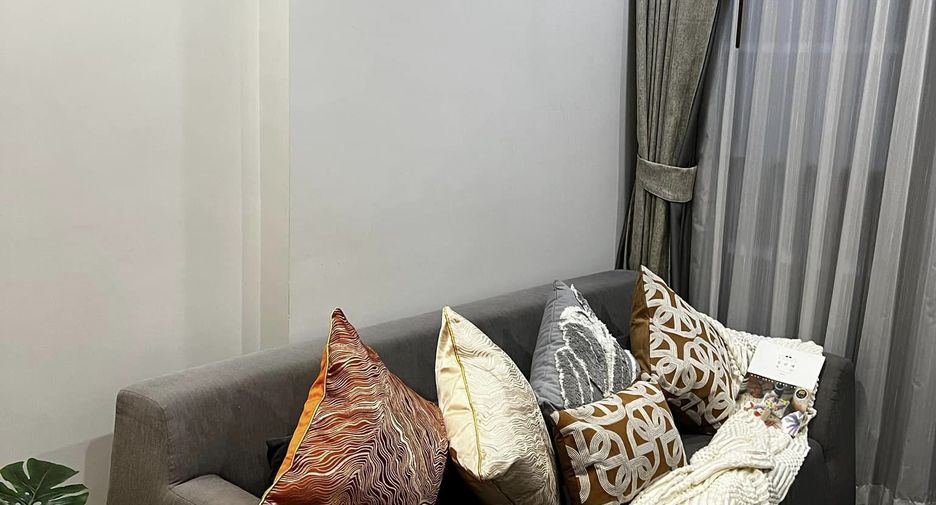 Condo en alquiler de 1 habitaciones en Huai Khwang, Bangkok