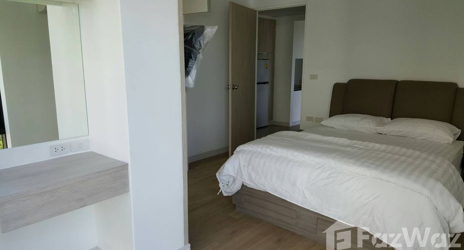 For rent 2 bedrooms apartment in Phra Khanong, Bangkok