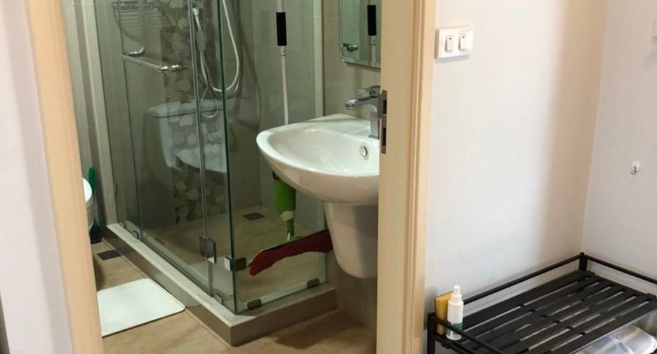 For rent 2 bedrooms condo in Bang Na, Bangkok