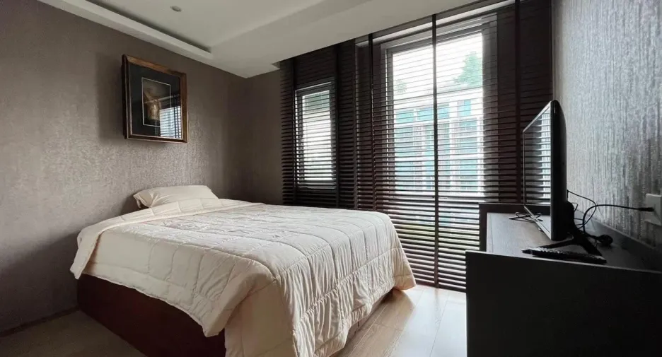 For rent 2 bedrooms condo in Watthana, Bangkok