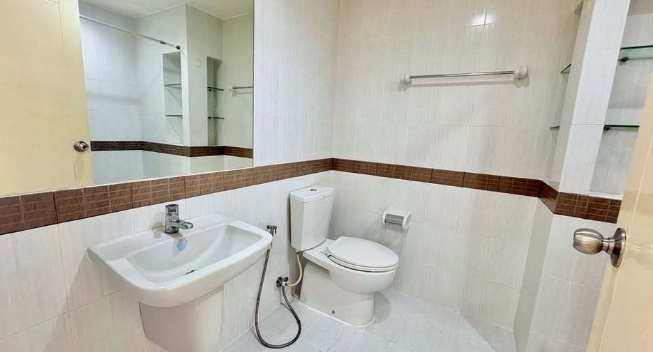 À louer 1 chambre condo à Din Daeng, Bangkok