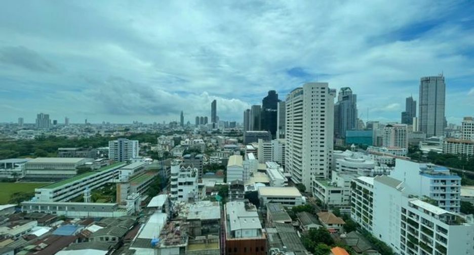 For rent 2 bedrooms condo in Sathon, Bangkok