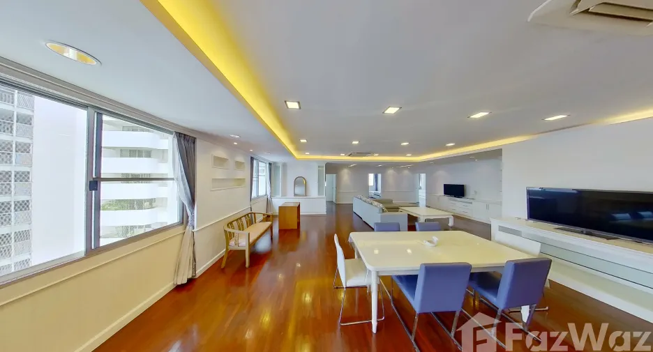 For rent 3 bedrooms condo in Watthana, Bangkok