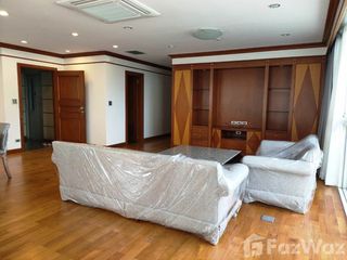 Аренда 3 спальни кондо в Сатхон, Бангкок