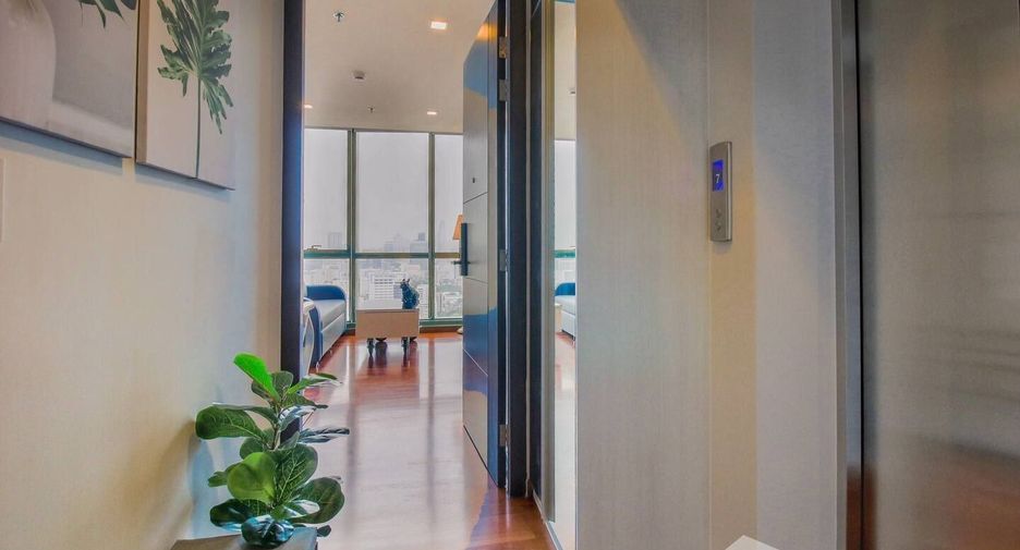 For rent 1 bed condo in Pathum Wan, Bangkok