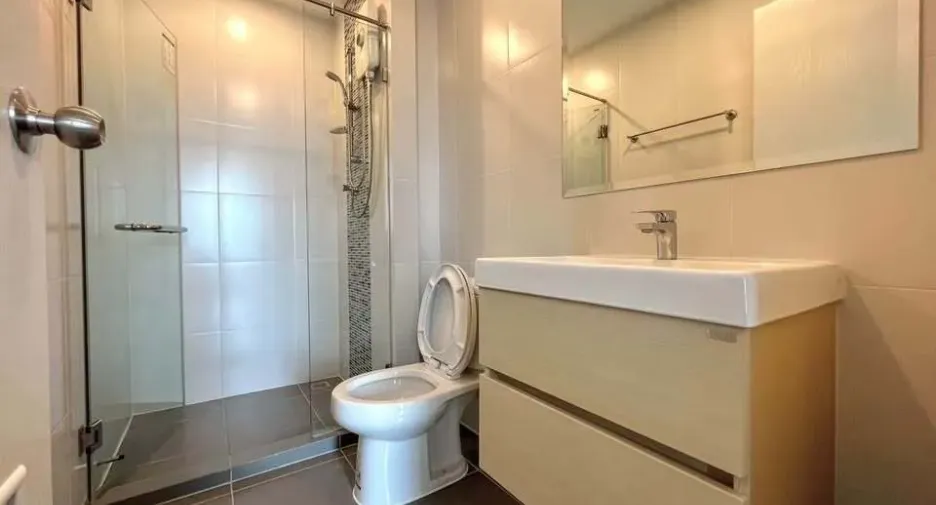 For rent 2 bedrooms condo in Bang Sue, Bangkok