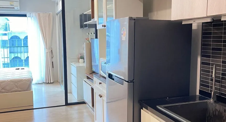 For rent studio condo in Din Daeng, Bangkok