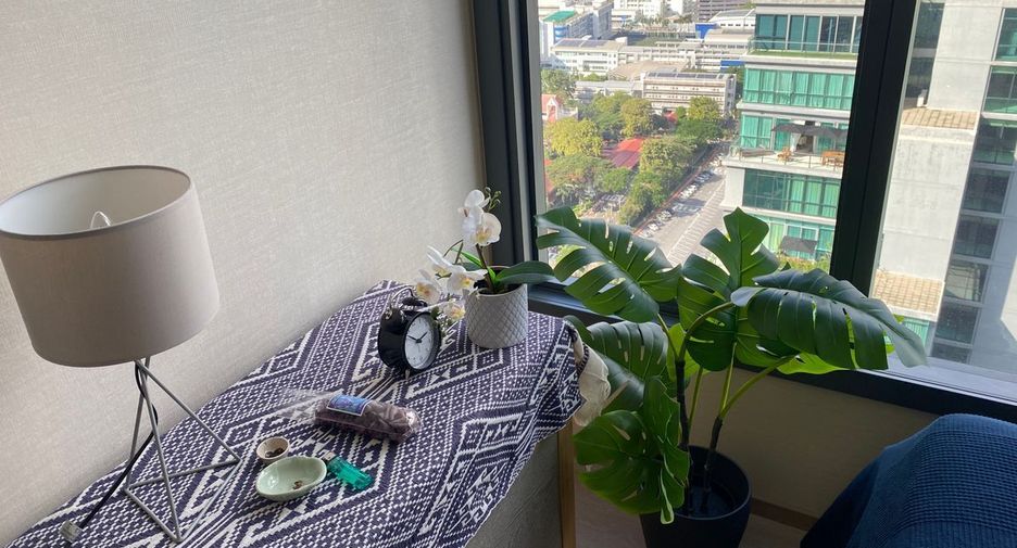 For rent 1 bed condo in Watthana, Bangkok