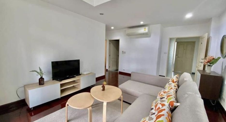 For rent 2 bedrooms condo in Watthana, Bangkok