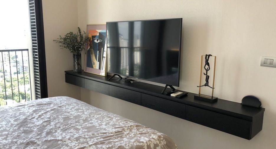 For rent 1 bed condo in Watthana, Bangkok