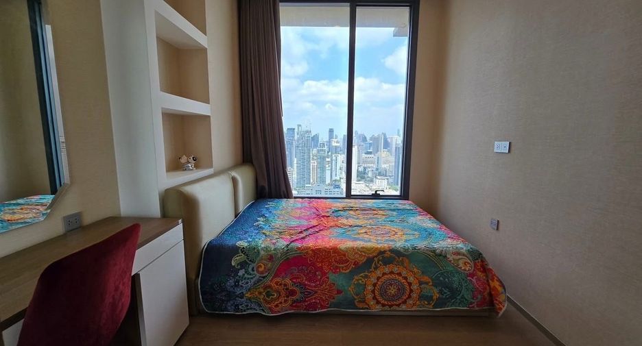 For rent 2 bedrooms condo in Watthana, Bangkok
