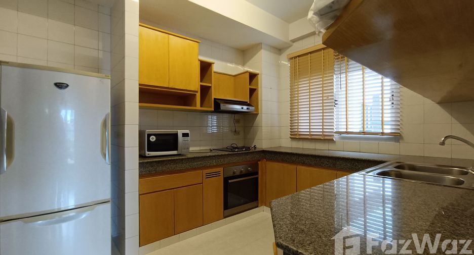 À louer 2 chambres appartement à Sathon, Bangkok