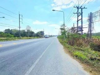 出售 土地 在 Pluak Daeng, Rayong