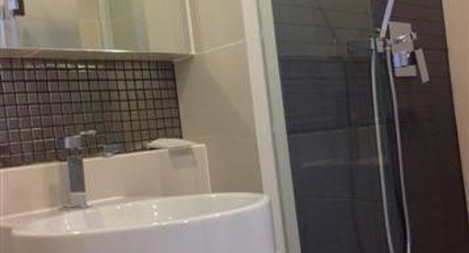 For rent 1 bed condo in Phra Khanong, Bangkok