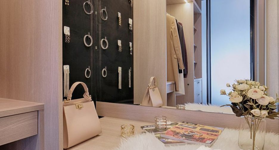 Condo en alquiler de 1 habitaciones en Huai Khwang, Bangkok